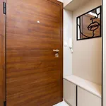 A2 1 Bedroom Modern