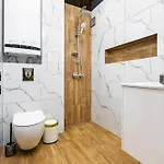 A2 1 Bedroom Modern *