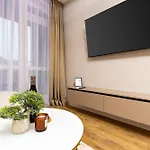 A2 1 Bedroom Modern
